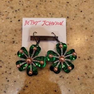 Sale NWT Betsey Johnson Metallic Green Flower Rhinestone Earring